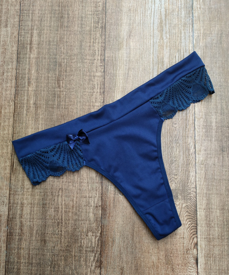 Calcinha Fio Duplo Plus – Dany — Calcinhas Femininas, Calcinhas Plus Size — SKU 485029. Cor: Lilás, Romance, Marinho, Rubro. Tamanho: 48, 50, 52