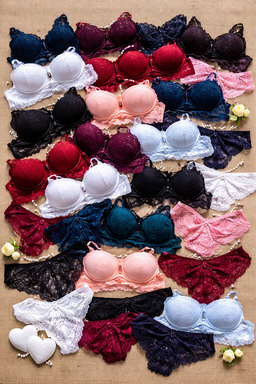 Kit com 10 Conjuntos de Lingerie com BOJO Variados – Queima de Estoque — Kits de Lingerie — SKU KIT-10-CONJ. Cor: Cores sortidas pelo sistema. Tamanho: 10 P, 10 M, 10 G, 10 GG